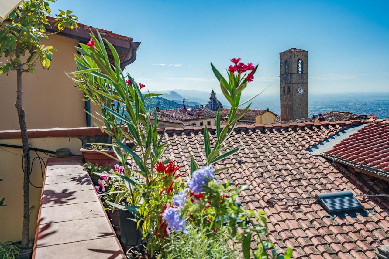 The Hill Terrace Apartment Massa  Luaran gambar